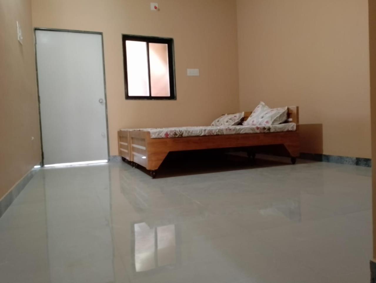 Dwarka Home Stay 外观 照片