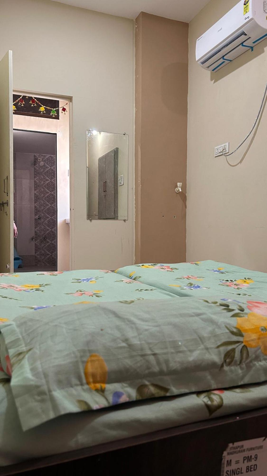 Dwarka Home Stay 外观 照片